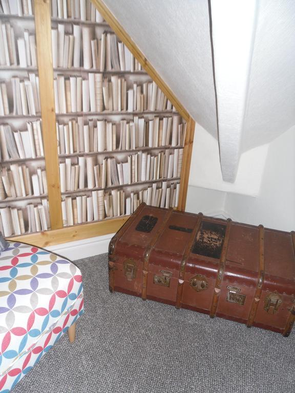 Claremont House Holiday Apartments Llandudno Room photo