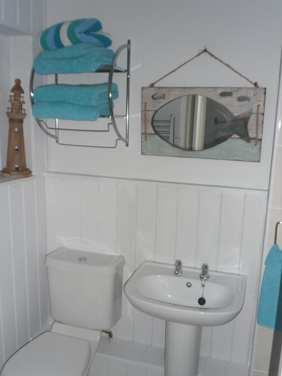 Claremont House Holiday Apartments Llandudno Room photo